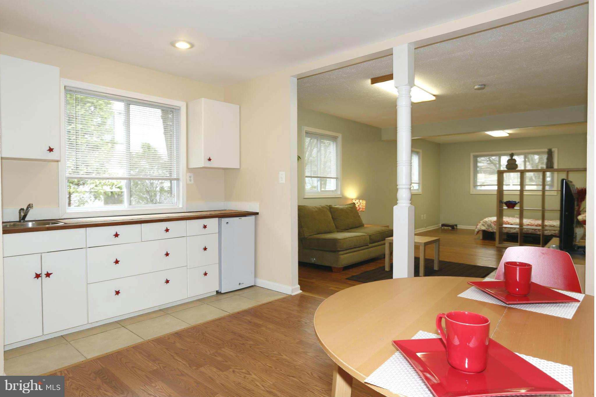 413 Mercer Road Rockville, MD 20852 - Photo 14 of 24 Main level in-law suite/rental apartment