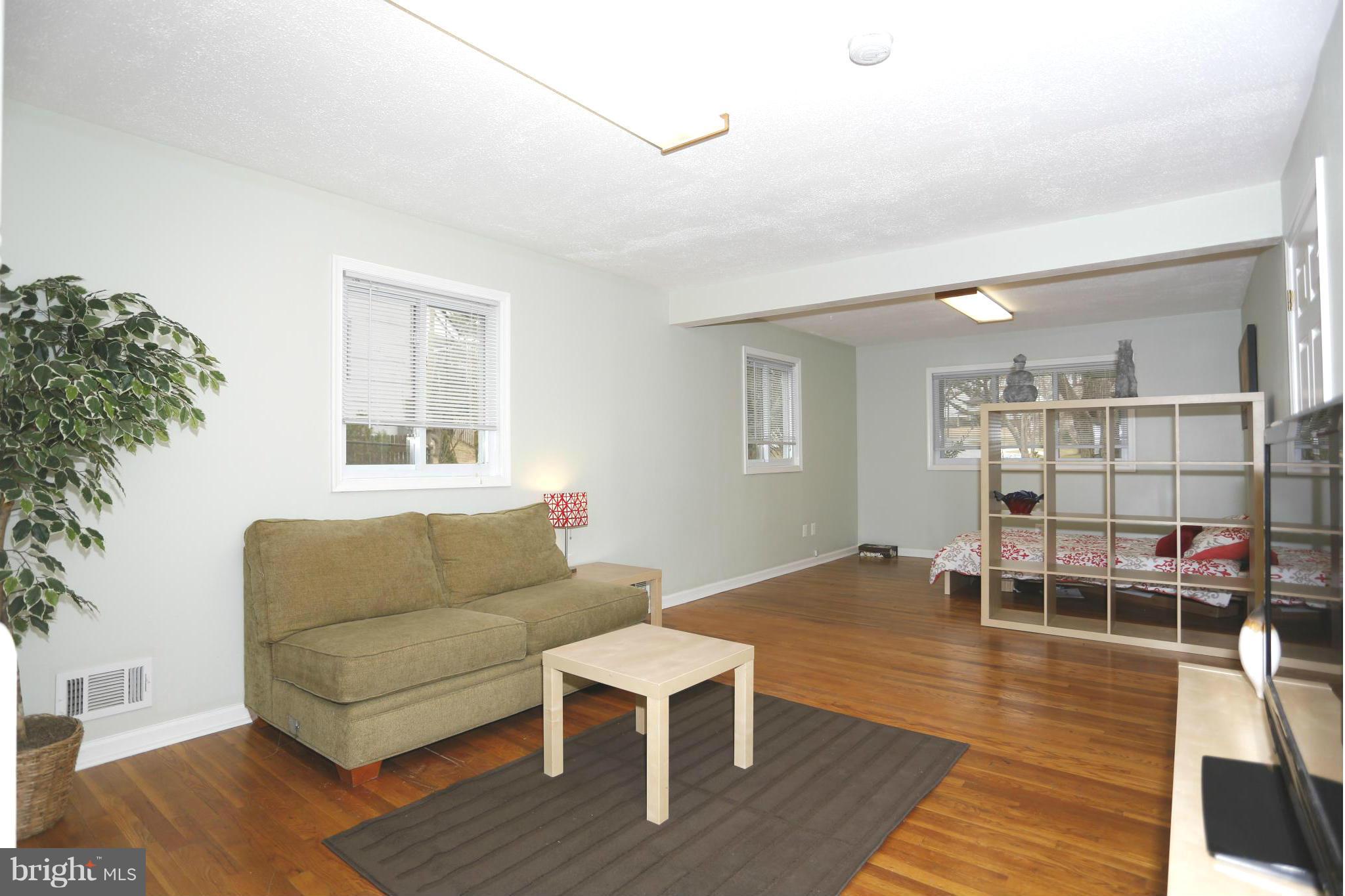 413 Mercer Road Rockville, MD 20852 - Photo 16 of 24 In-law suite/rental apartment