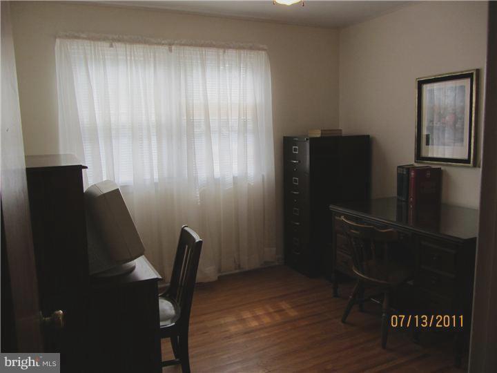 2150 Riverton Road Cinnaminson, NJ 08077 - Photo 14 of 20 Bedroom 3