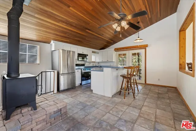 $349,000 | 6302 Spruce Avenue, Angelus Oaks, CA 92305