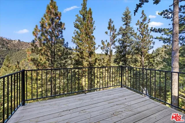 $349,000 | 6302 Spruce Avenue, Angelus Oaks, CA 92305