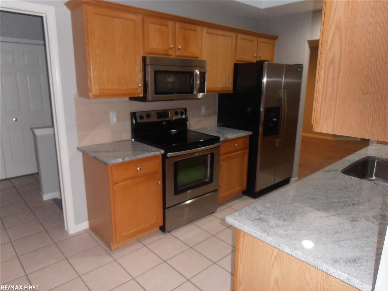 50163 Decook Court, Unit 113 Macomb, MI 48044 - Photo 10 of 23