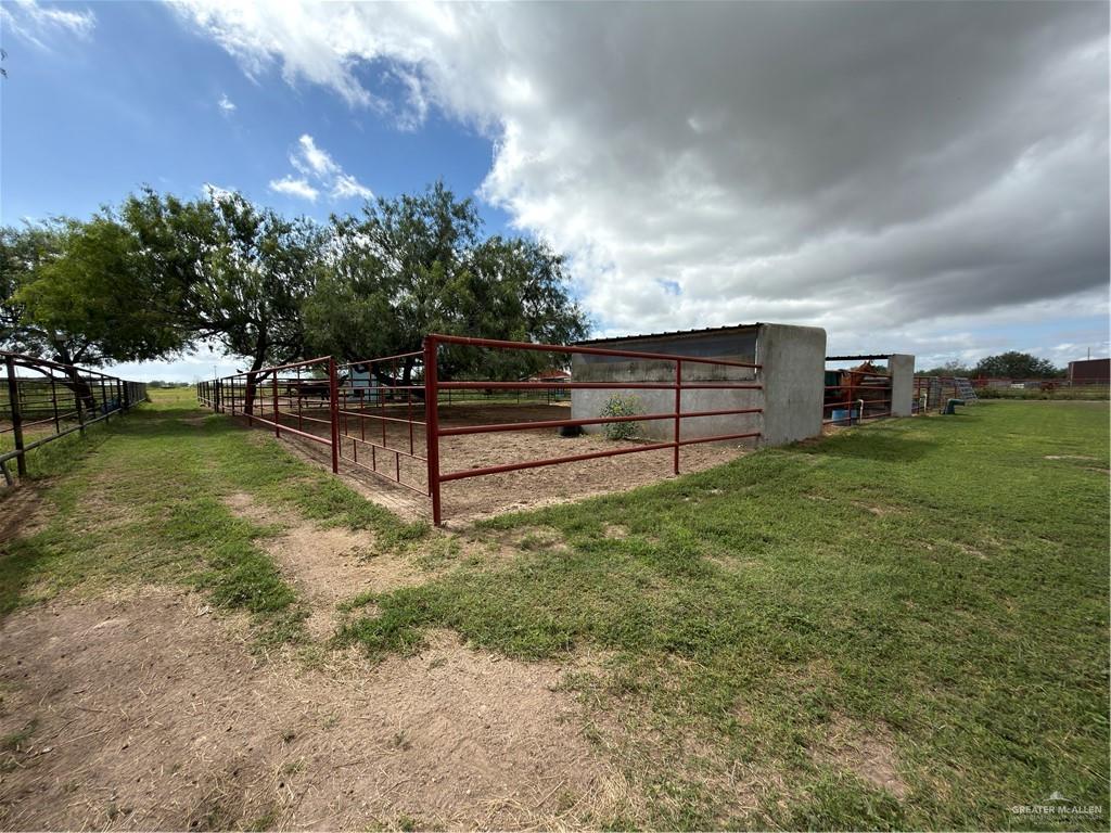 9510 Texan Road Mission, TX 78574 - Photo 31 of 43
