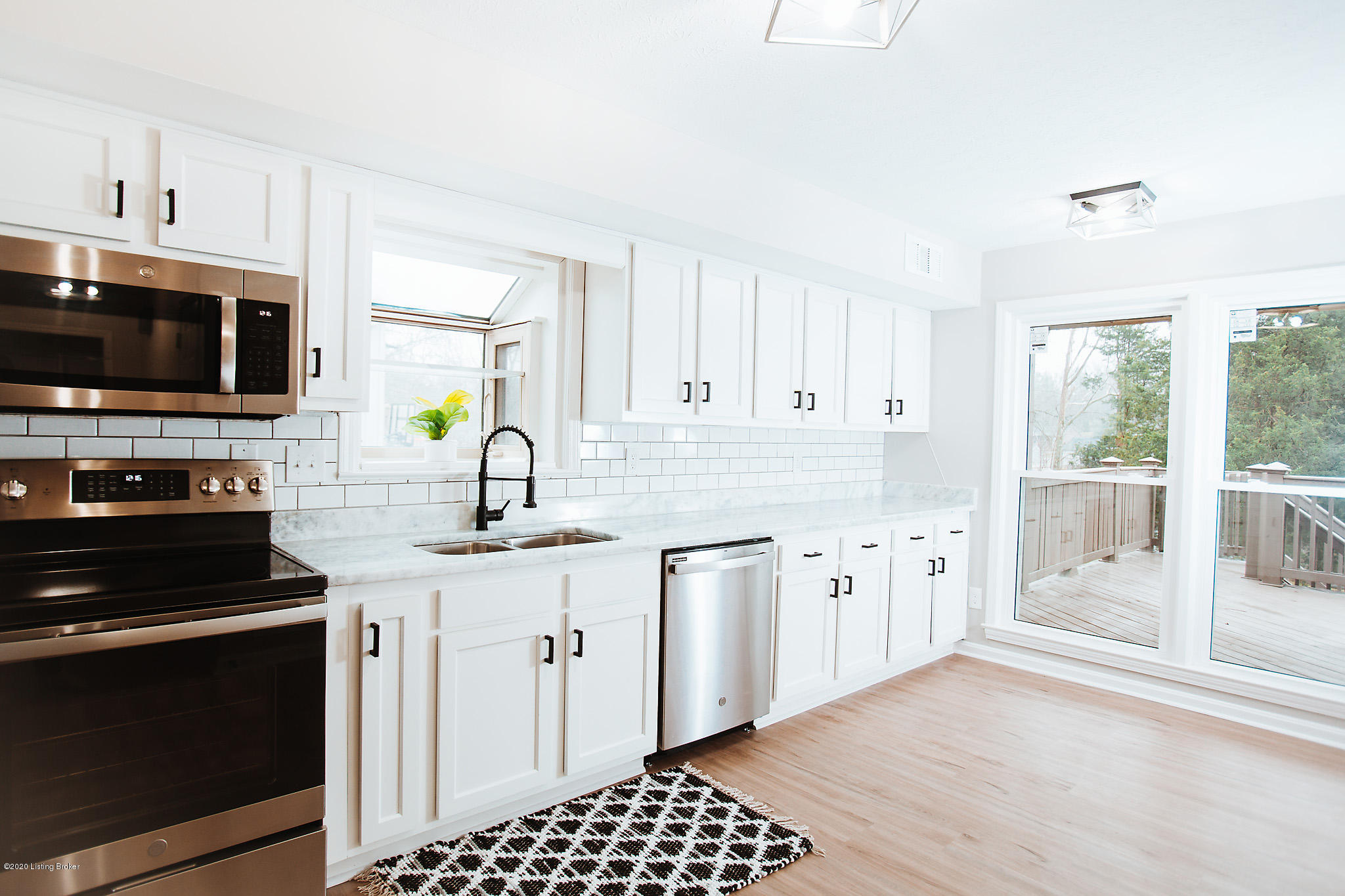 12128 Maplewood Road Goshen, KY 40026 - Photo 7 of 48 Kitchen