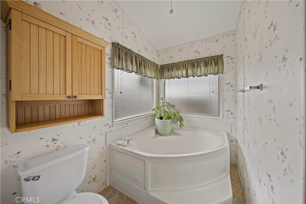 600 South Dennison Road, Unit 13 Tehachapi, CA 93561 - Photo 15 of 28