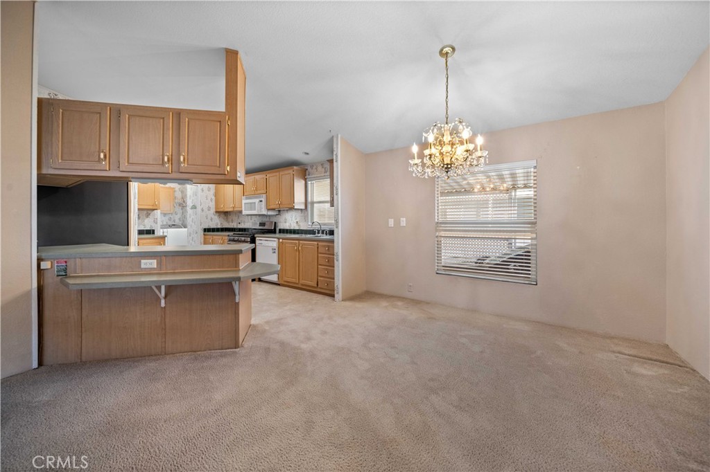 600 South Dennison Road, Unit 13 Tehachapi, CA 93561 - Photo 7 of 28