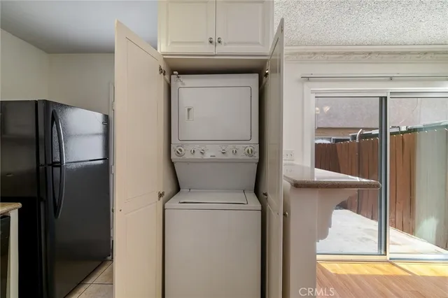 $2,900 | 17045 Roscoe, Unit 14, Northridge, CA 91325