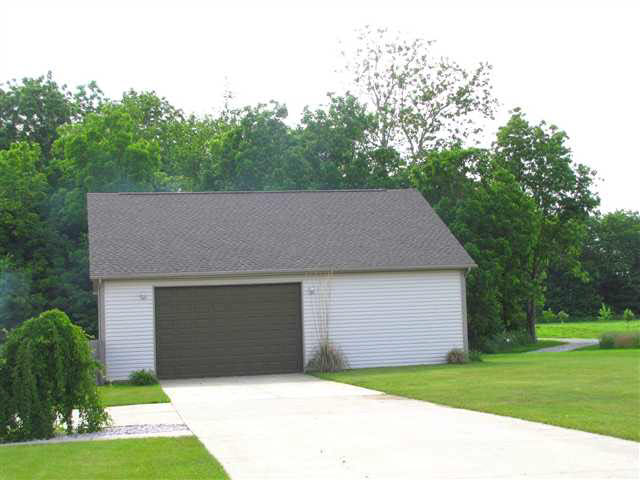 12201 Deerfield Loop Delphi, IN 46923 - Photo 3 of 25 Gallery Image 3