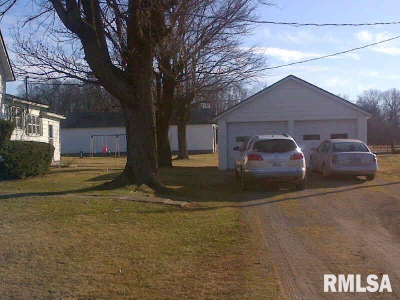 22160 Oak Hill Road Ewing, IL 62836 - Photo 16 of 19 Gallery Image 16