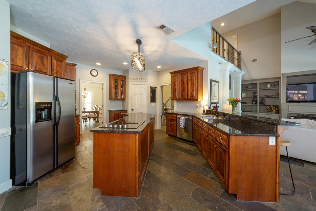 521 Pueblo Road Columbus, GA 31904 - Photo 8 of 32 Kitchen