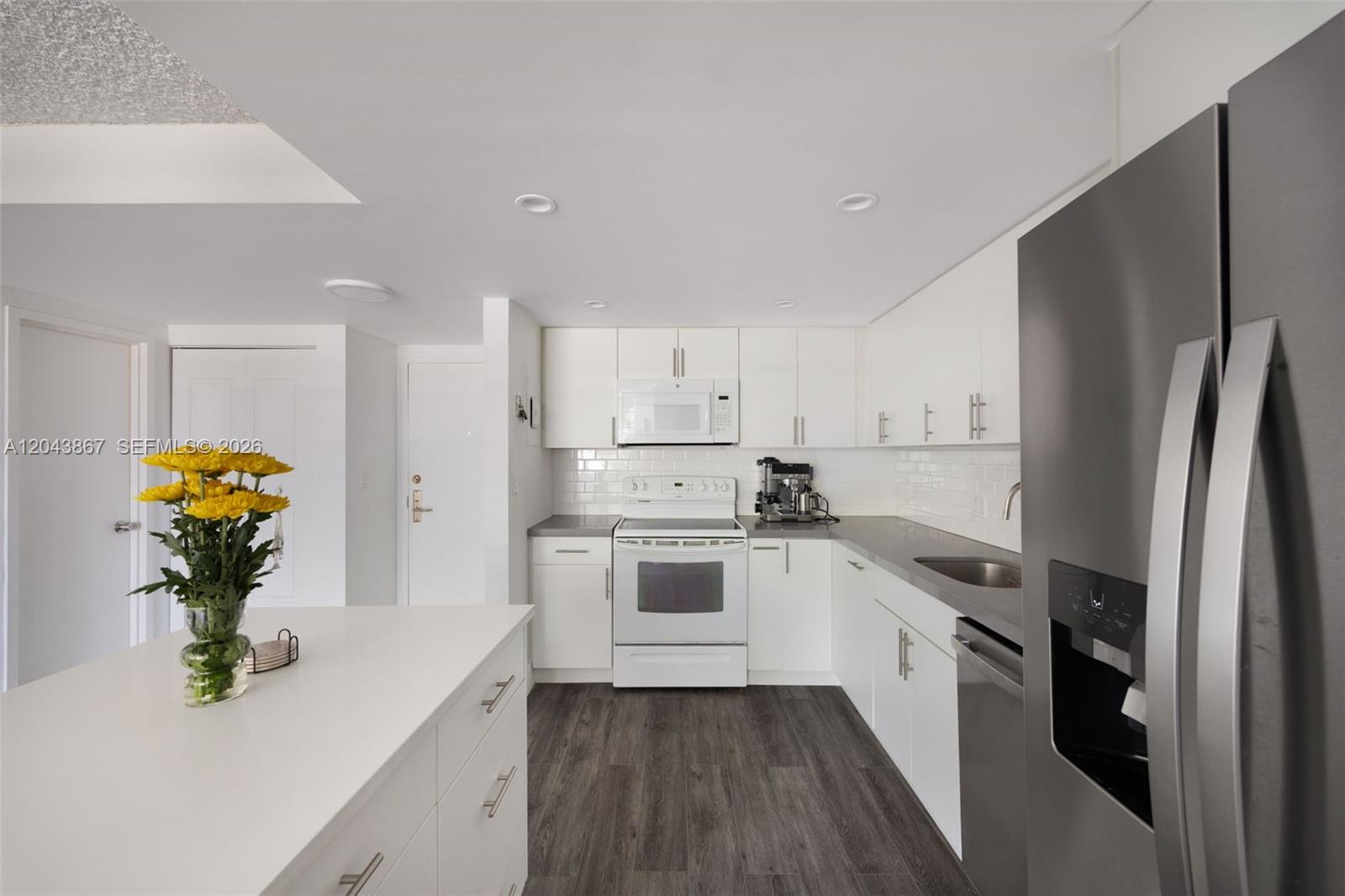150 Southeast 25th Road, Unit 2J Miami, FL 33129 - Photo 6 of 15