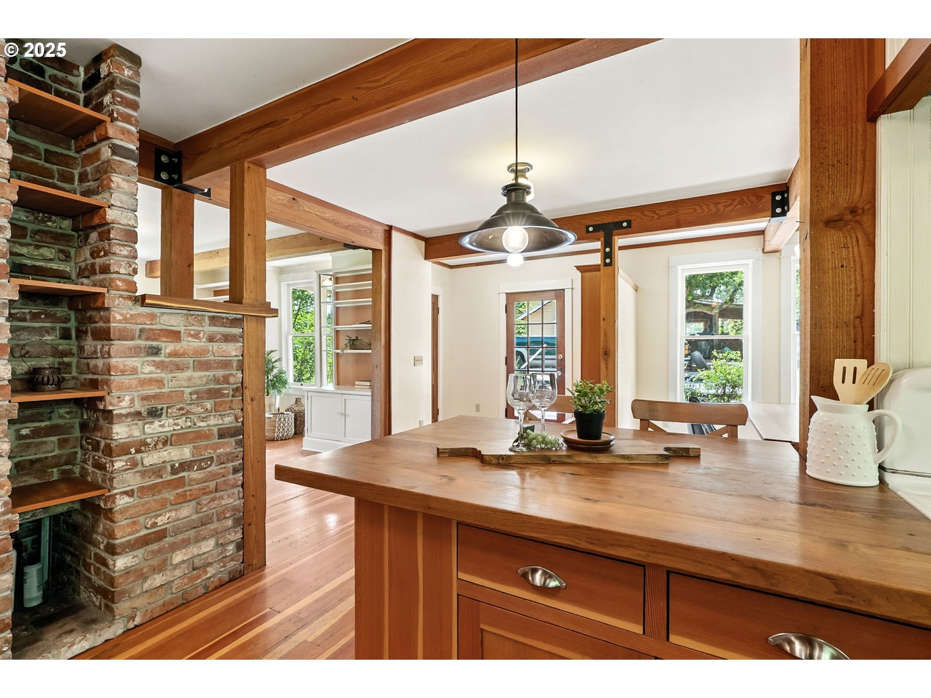 951 Mosier Creek Road Mosier, OR 97040 - Photo 13 of 48 Gallery Image 13