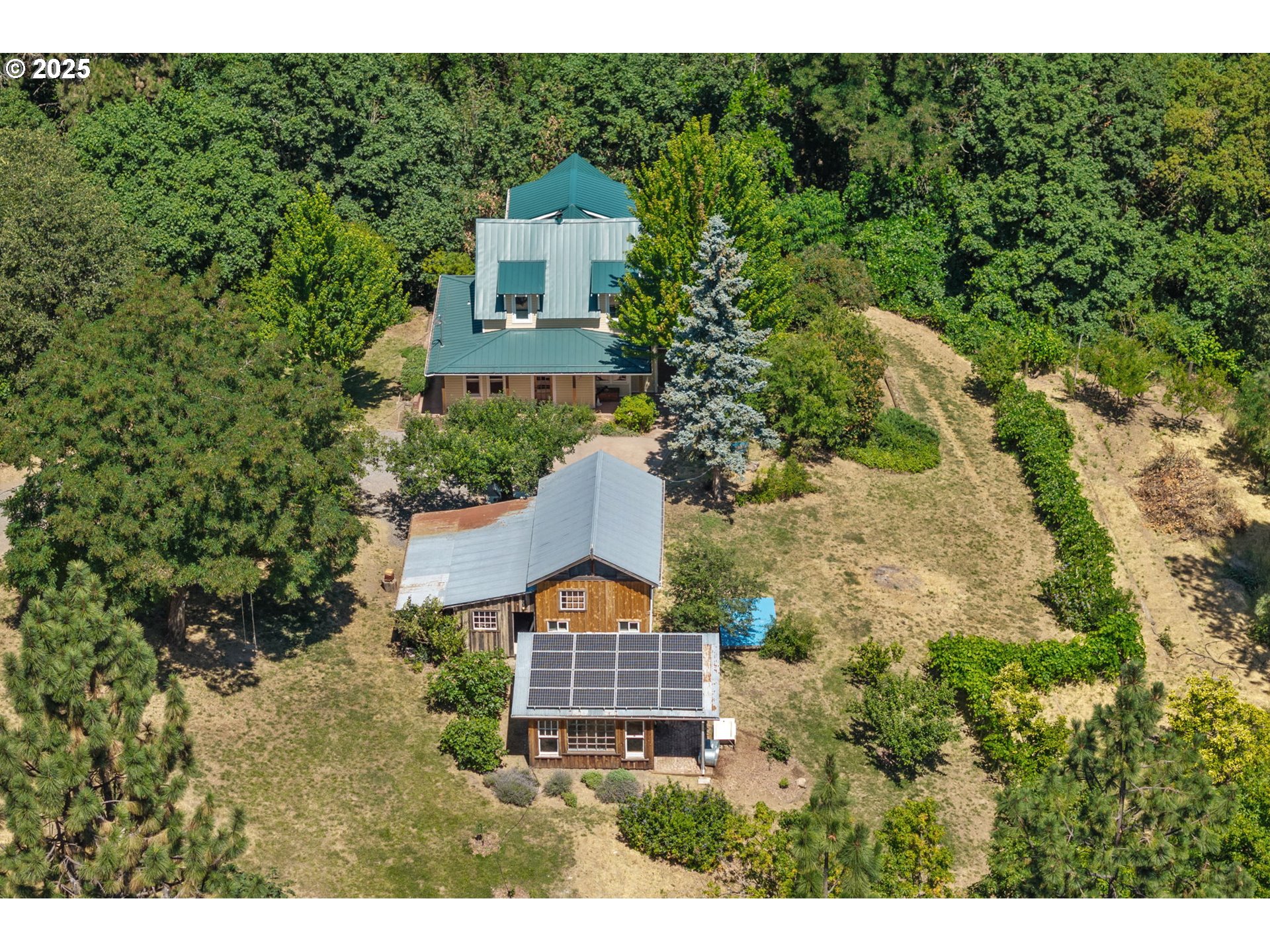 951 Mosier Creek Road Mosier, OR 97040 - Photo 47 of 48 Gallery Image 47