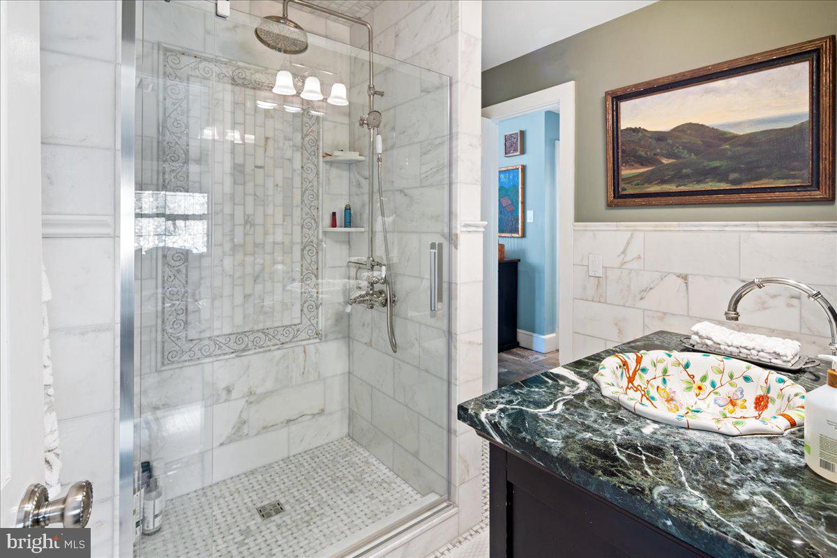 1781 Stuart Road West Princeton, NJ 08540 - Photo 19 of 57 Renovated full bath of first floor.