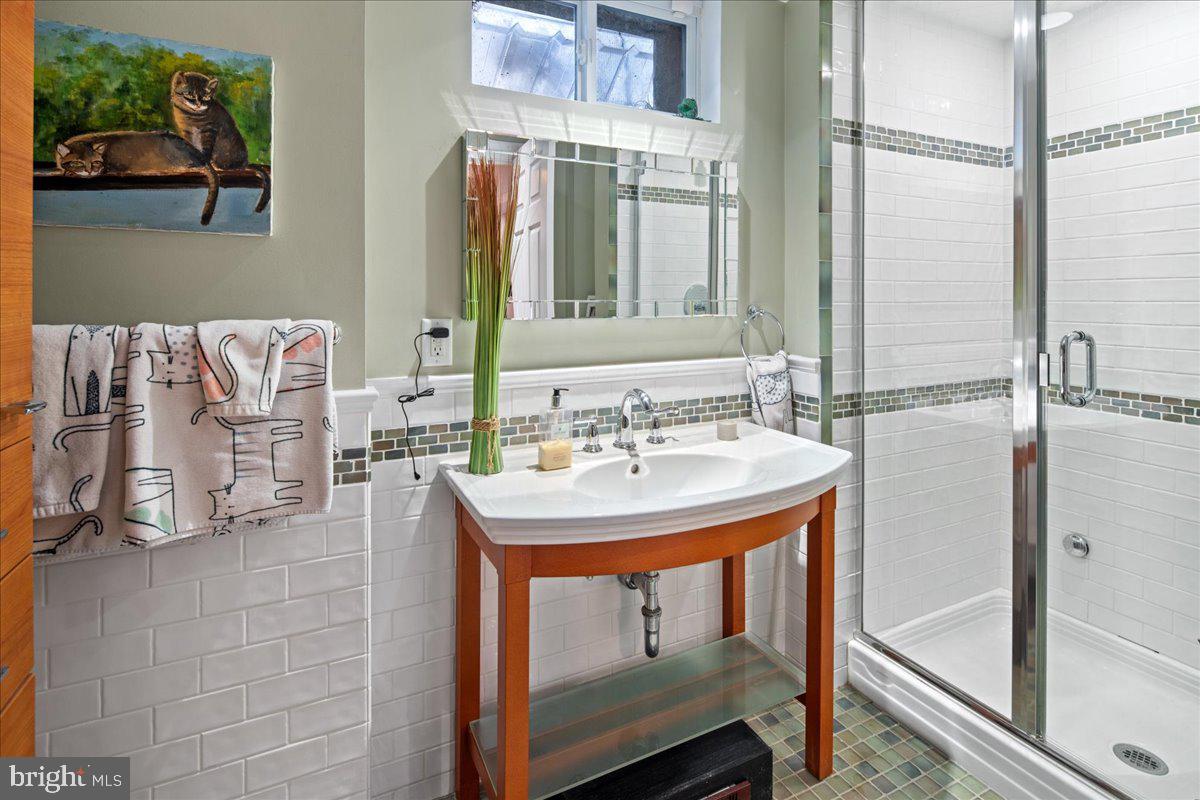 1781 Stuart Road West Princeton, NJ 08540 - Photo 40 of 57 Full bath with steam shower.