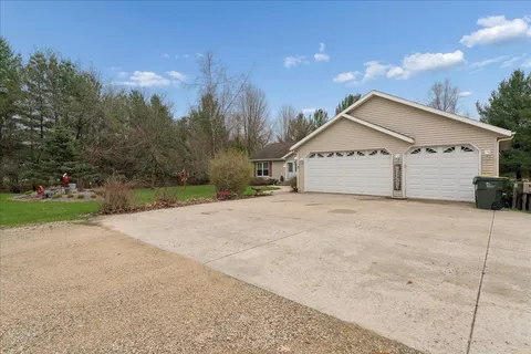 $420,000 | 29387 Pine Prairie Lane, Lone Rock, WI 53556