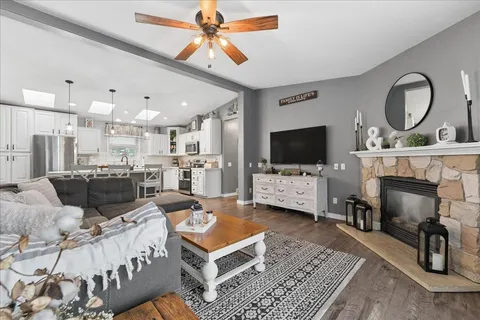 $420,000 | 29387 Pine Prairie Lane, Lone Rock, WI 53556