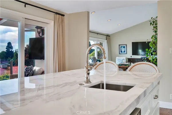 $3,289,000 | 1232 Vía Coronel, Palos Verdes Estates, CA 90274