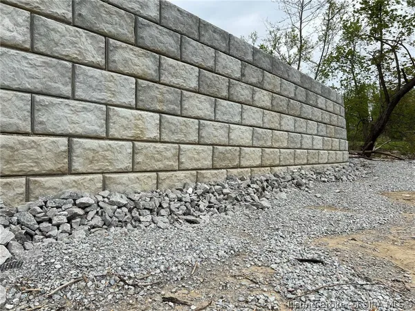 $227,500 | Upper River Road, Jeffersonville, IN 47130