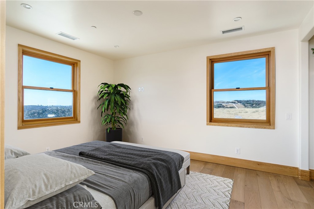 37219 Quarter Valley Road Temecula, CA 92592 - Photo 21 of 51 VIRTUALLY STAGED/ DIGITALLY ENHANCED PHOTO