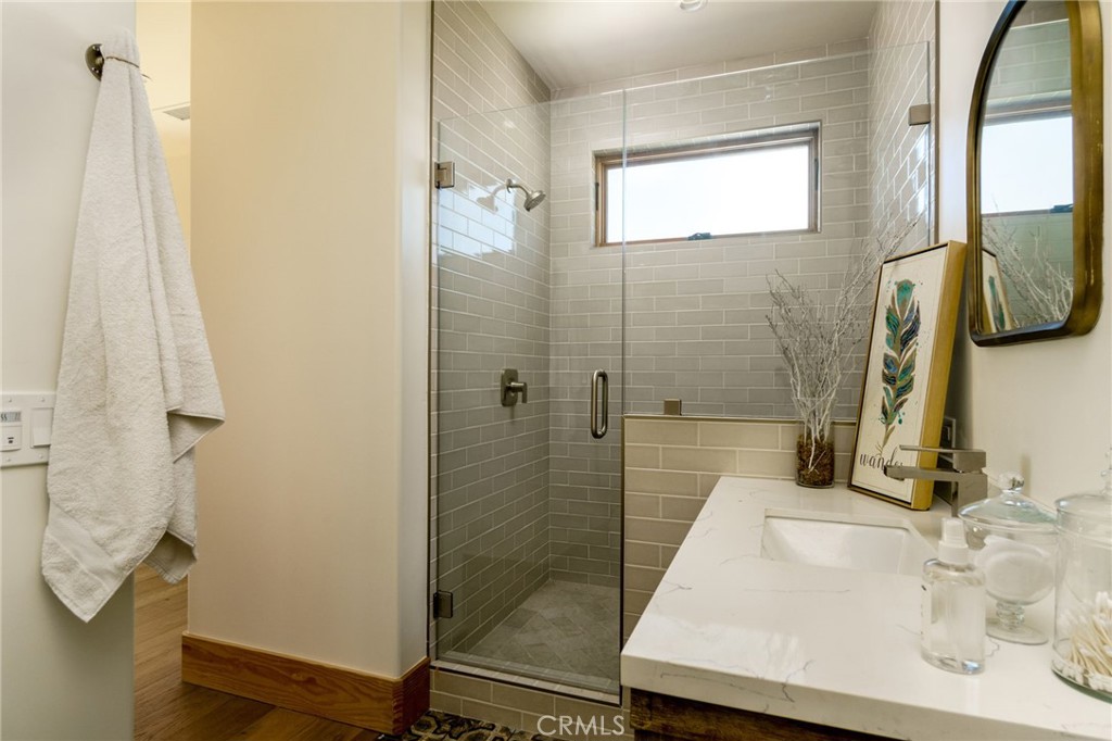 37219 Quarter Valley Road Temecula, CA 92592 - Photo 21 of 49 Bathroom