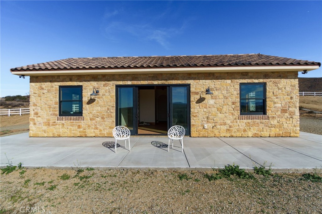 37219 Quarter Valley Road Temecula, CA 92592 - Photo 25 of 49 Back of the house