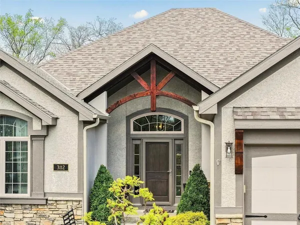 $599,900 | 3112 Northeast 92nd Street, Kansas City, MO 64156
