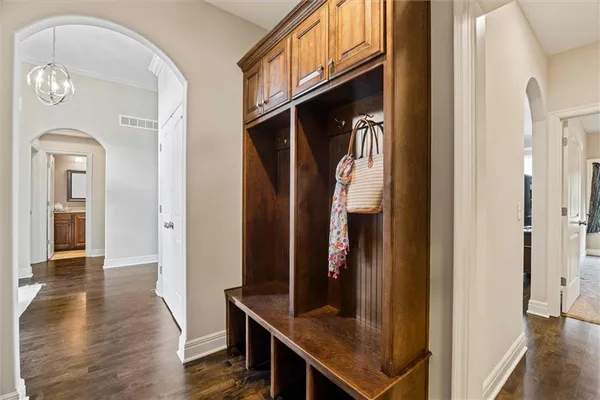 $599,900 | 3112 Northeast 92nd Street, Kansas City, MO 64156