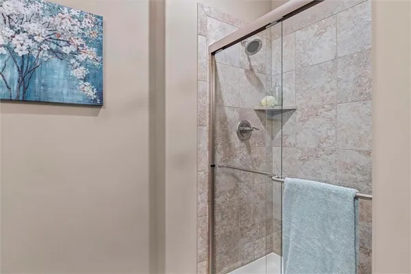 $599,900 | 3112 Northeast 92nd Street, Kansas City, MO 64156