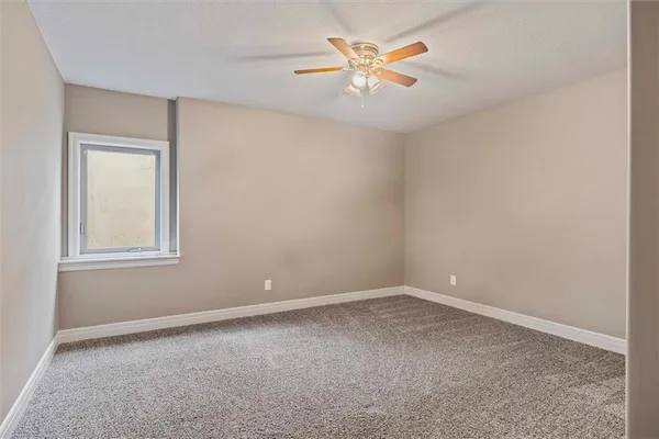 $599,900 | 3112 Northeast 92nd Street, Kansas City, MO 64156