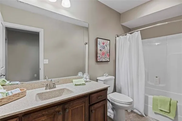 $599,900 | 3112 Northeast 92nd Street, Kansas City, MO 64156
