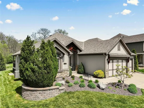 $599,900 | 3112 Northeast 92nd Street, Kansas City, MO 64156