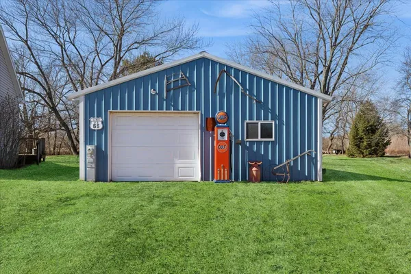 $350,000 | 4866 North 12000w Road, Wilmington, IL 60481