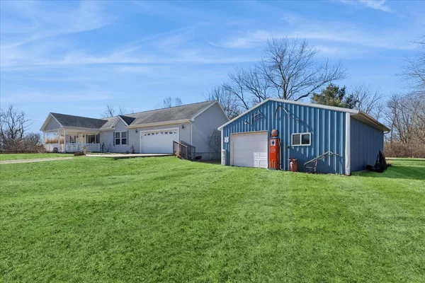 $350,000 | 4866 North 12000w Road, Wilmington, IL 60481