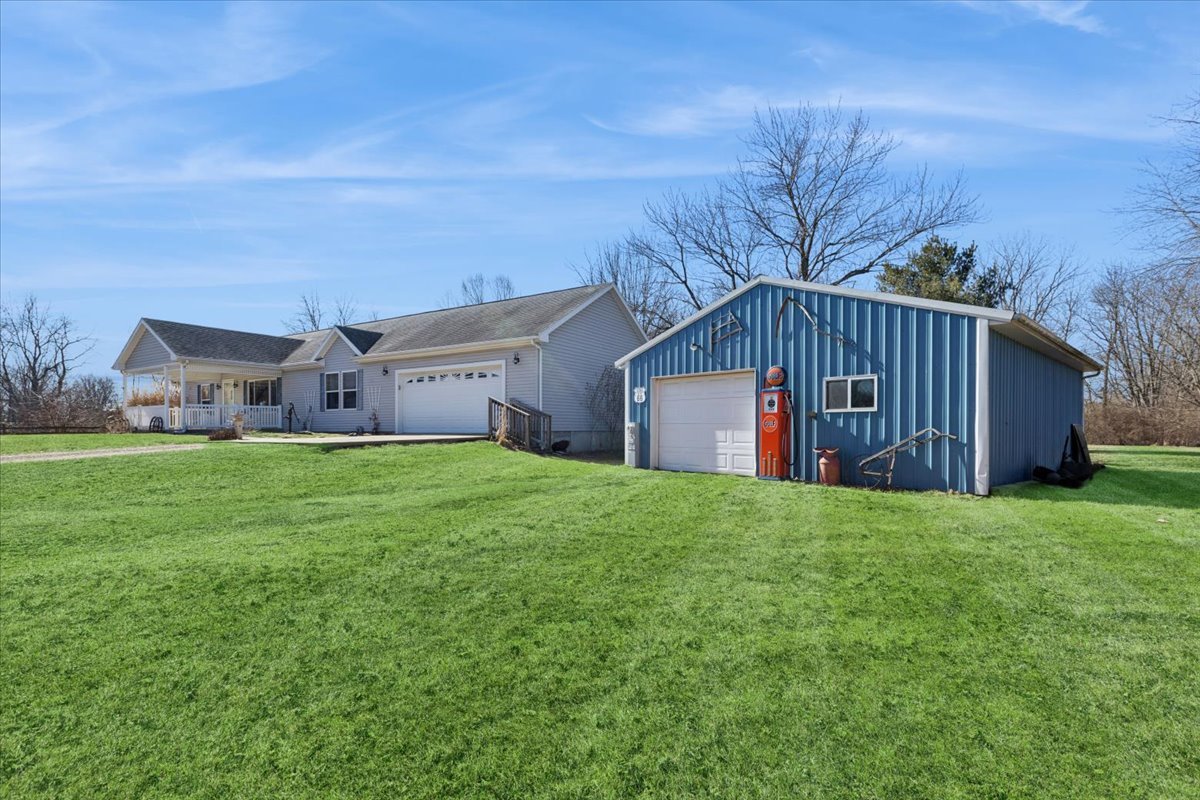 4866 North 12000w Road Wilmington, IL 60481 - Photo 3 of 25