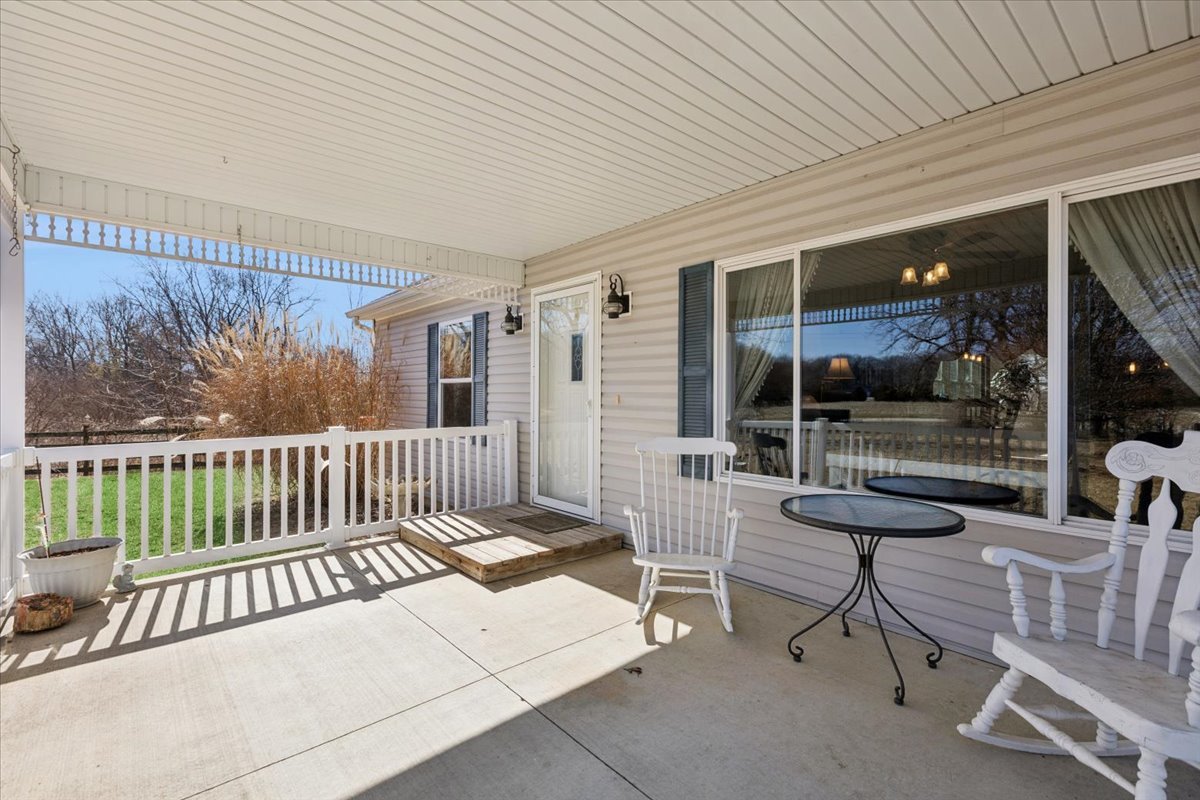 4866 North 12000w Road Wilmington, IL 60481 - Photo 4 of 25