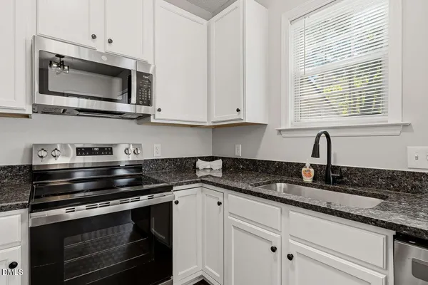 $1,890 | 1936 Crag Burn Lane, Raleigh, NC 27604