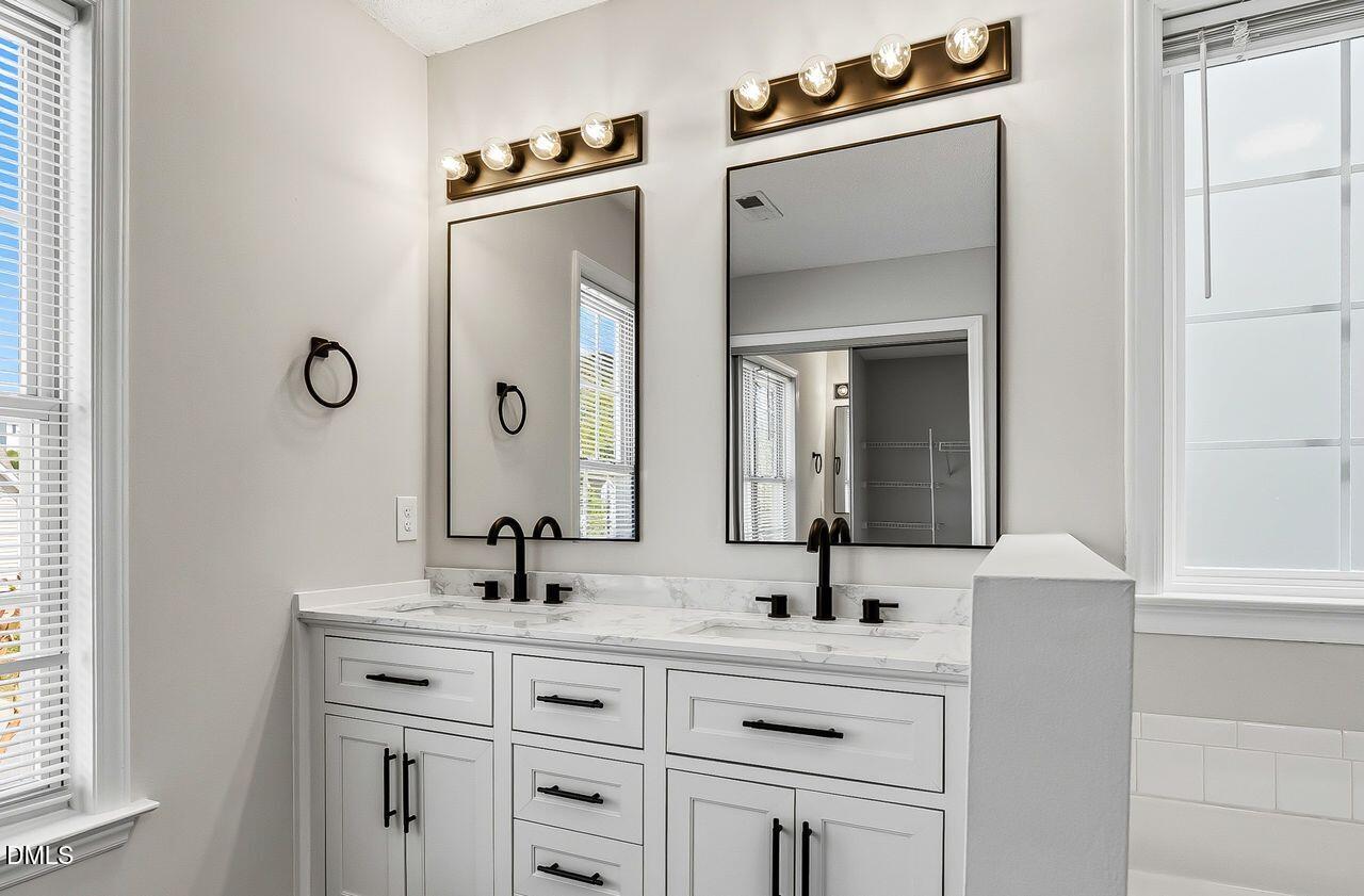 1936 Crag Burn Lane Raleigh, NC 27604 - Photo 28 of 51 g_Int_Primary Bath 2