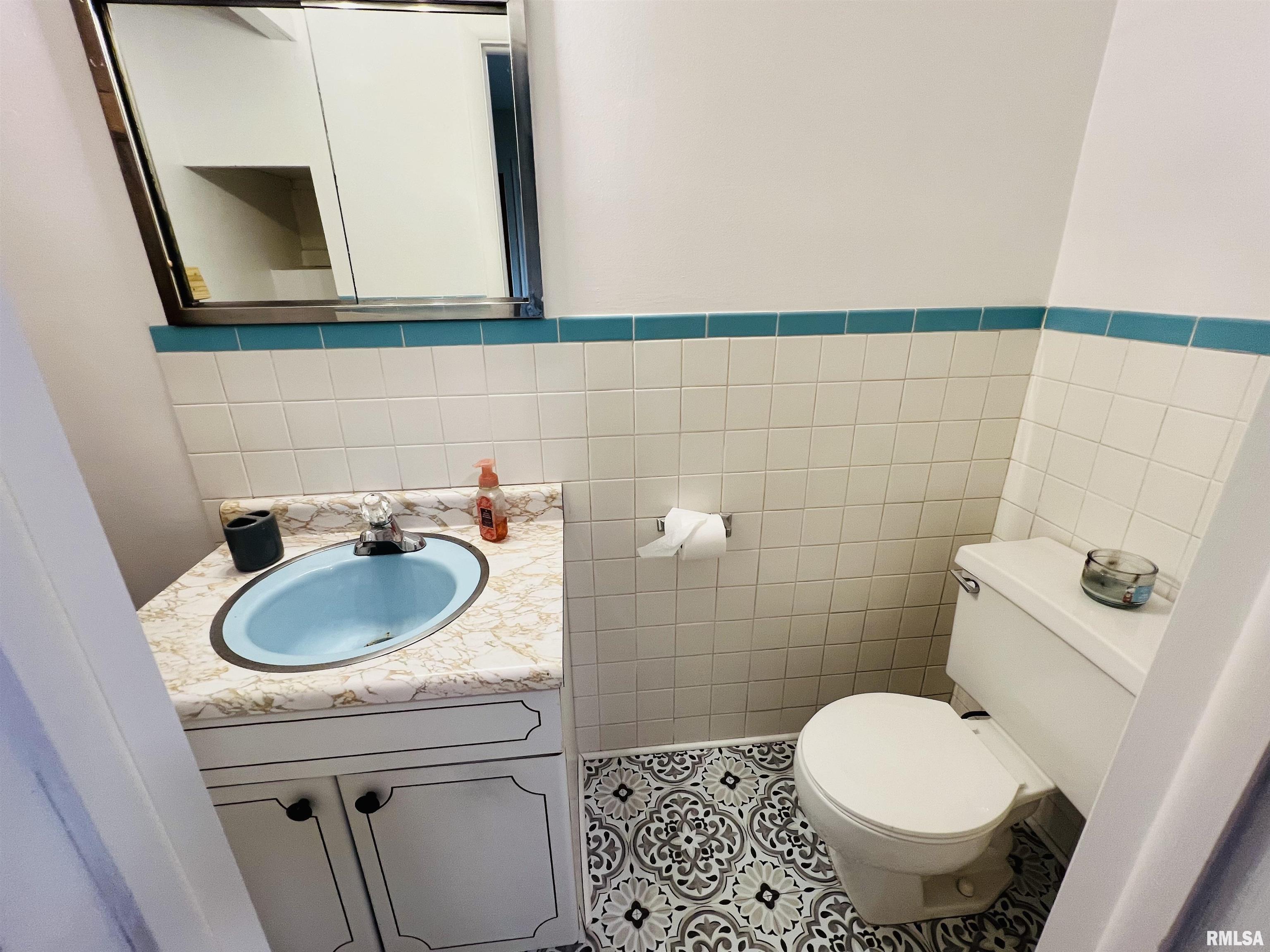 385 3rd Street Omaha, IL 62871 - Photo 24 of 26