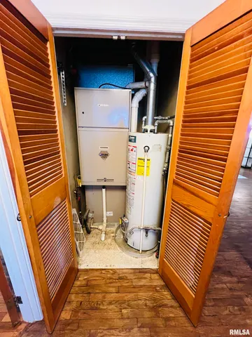 $145,000 | 385 3rd Street, Omaha, IL 62871