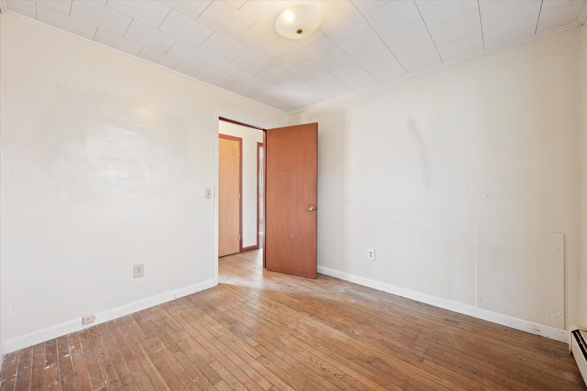 58 Washington Street Ellsworth, ME 04605 - Photo 14 of 29 14-Bedroom 2