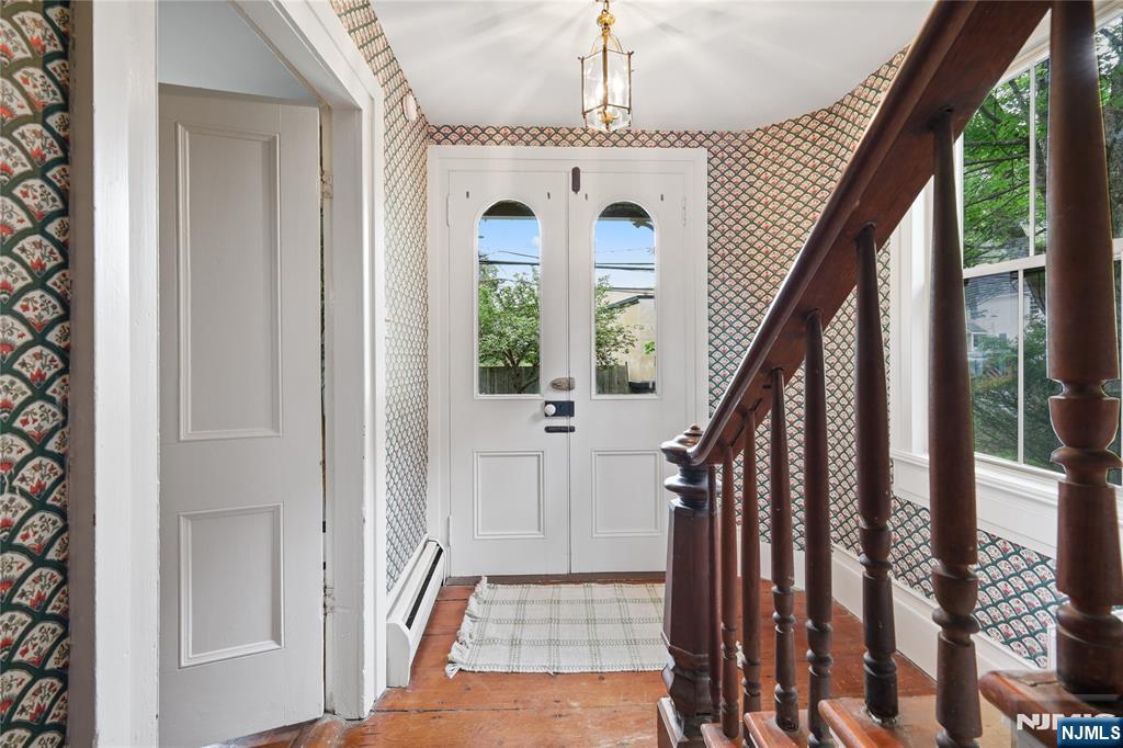 47 Main Street Califon, NJ 07830 - Photo 4 of 39