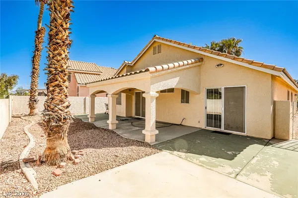 $1,890 | 3923 Mountain Birch Street, Las Vegas, NV 89147