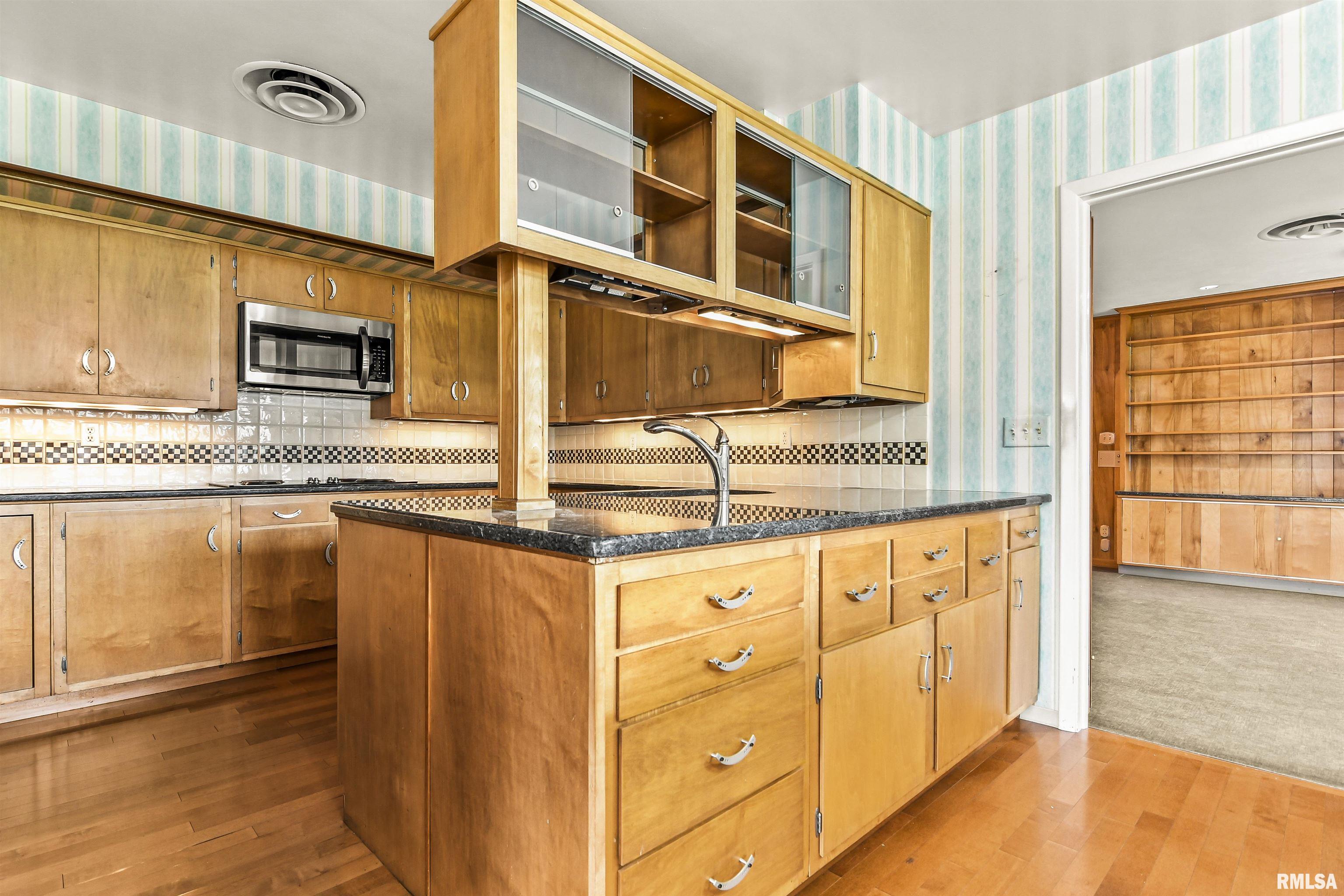 45 Inverness Road Springfield, IL 62704 - Photo 14 of 41