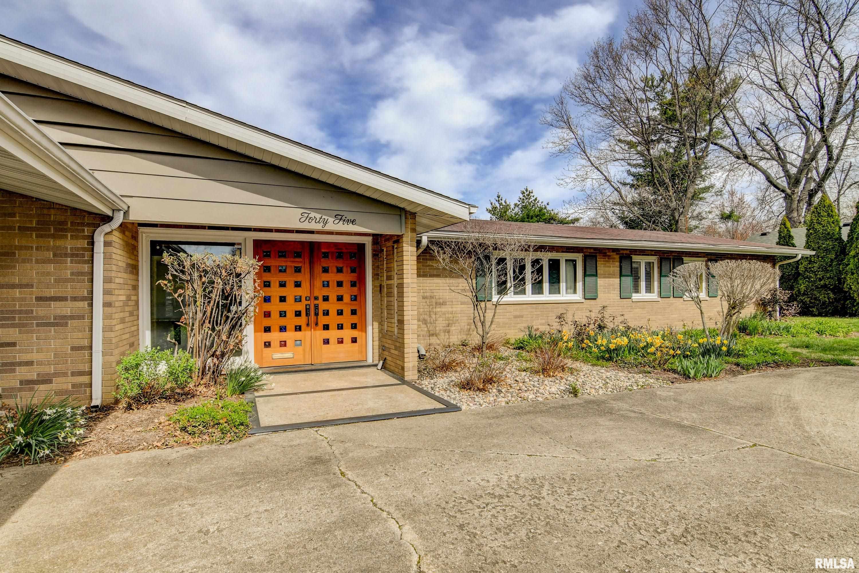 45 Inverness Road Springfield, IL 62704 - Photo 2 of 41