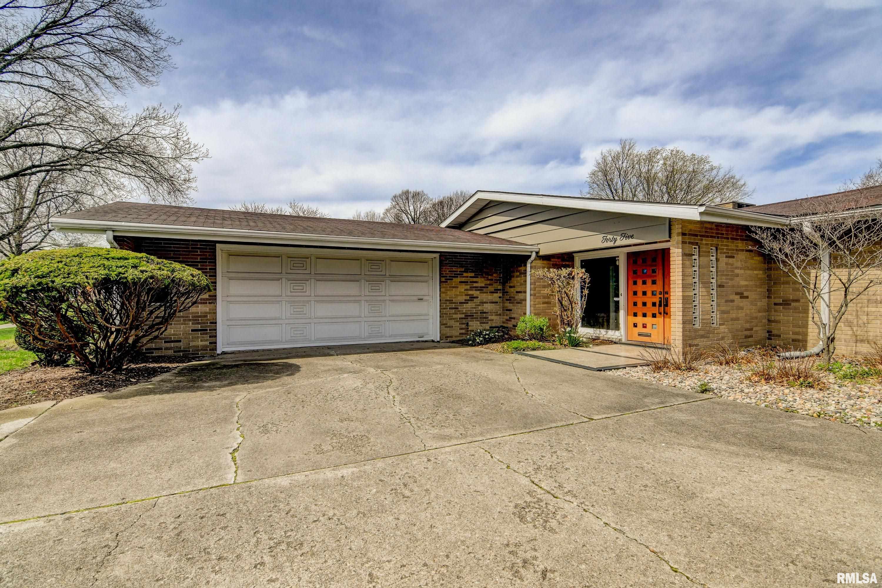 45 Inverness Road Springfield, IL 62704 - Photo 3 of 41