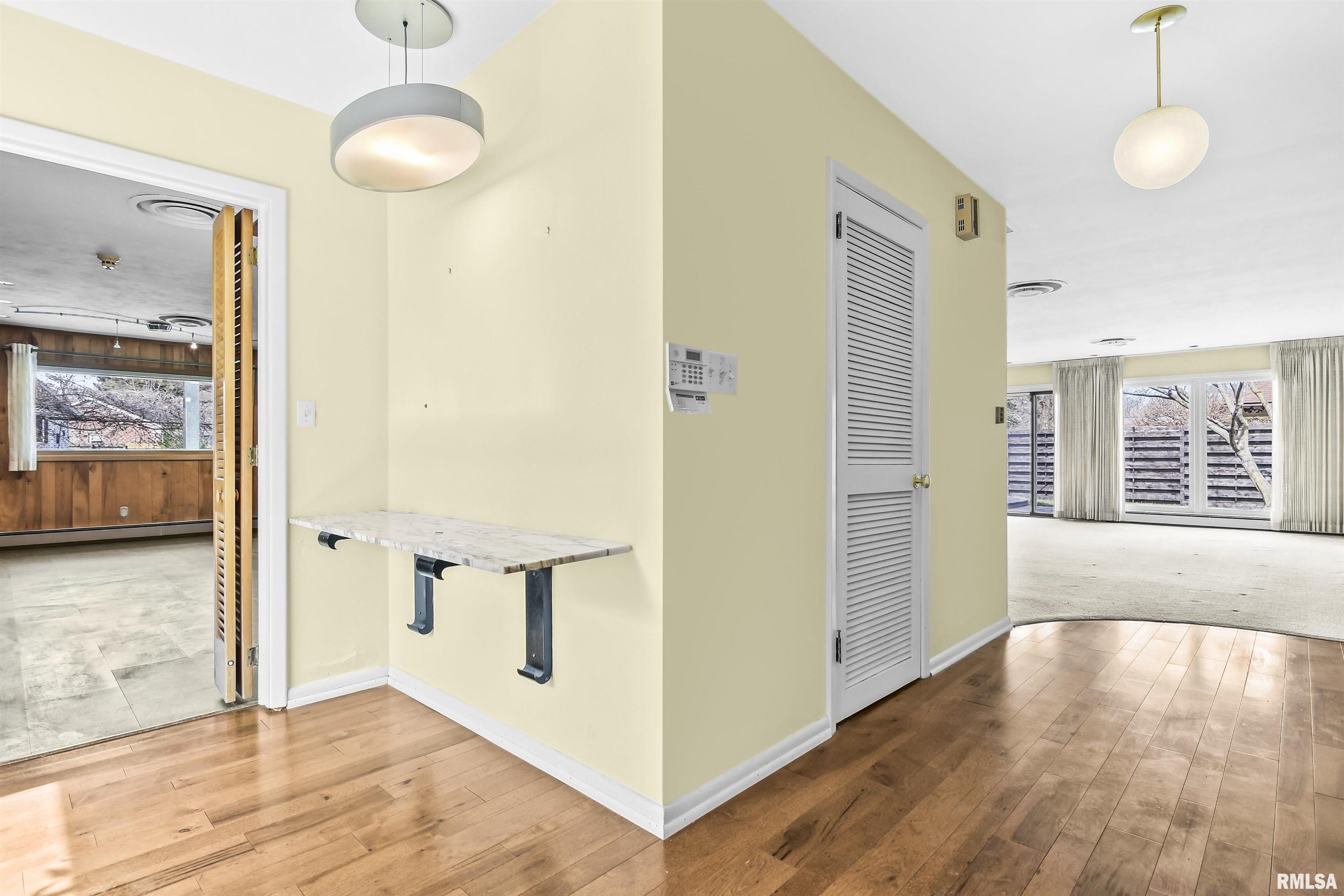 45 Inverness Road Springfield, IL 62704 - Photo 7 of 41