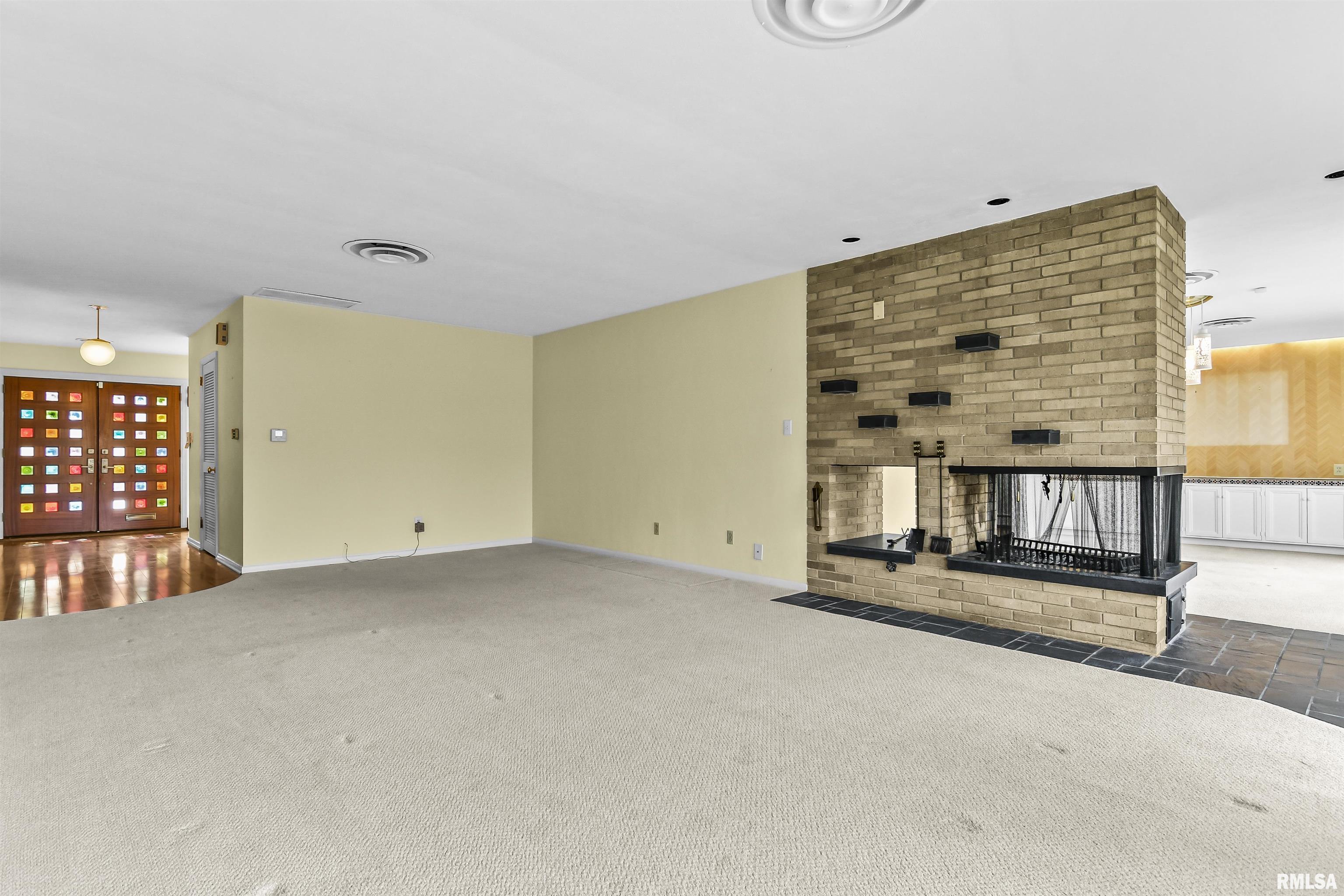 45 Inverness Road Springfield, IL 62704 - Photo 8 of 41