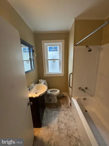 $1,800 | 48 Laurel Place, Trenton, NJ 08618