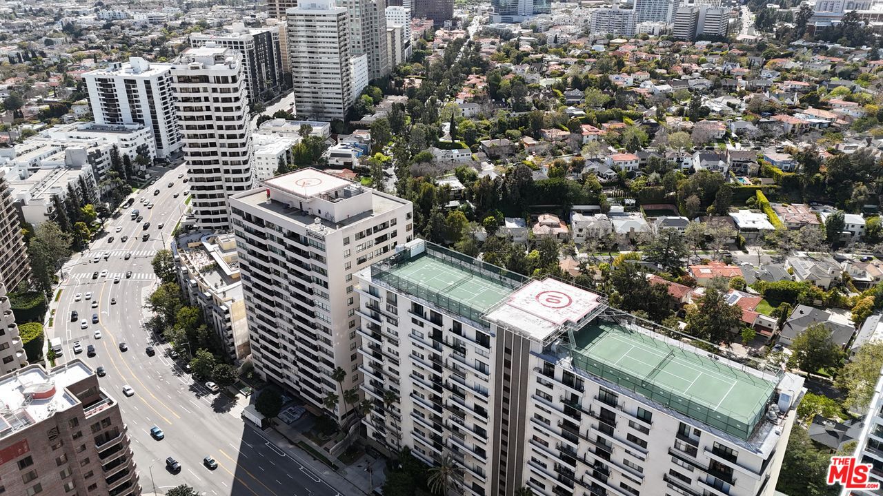 10535 Wilshire Boulevard, Unit 801 Los Angeles, CA 90024 - Photo 45 of 53 an aerial view of a city